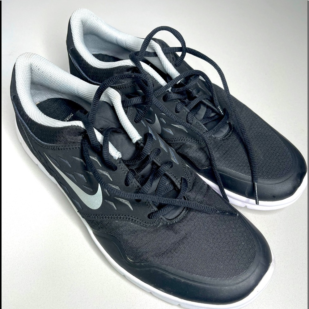 Nike Women’s Running Black Sz 12